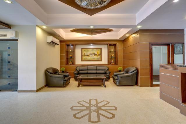 Hotel Bluestone Ghaziabad Buitenkant foto